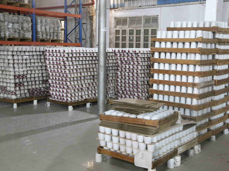 7 Reasons to Choose Factory Direct: Ceramic Sourcing Guide for B2B Buyers 4 CeraSupply factory direct commercial ceramic tableware production line