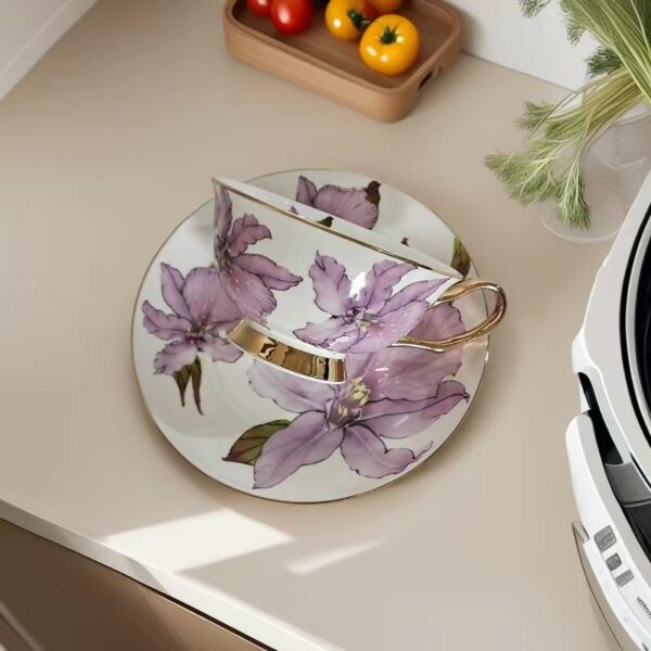 Luxury gold rim ceramic coffee cup for hotel room service
