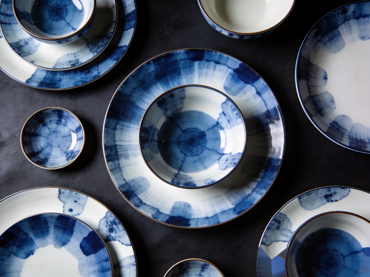 Ceramic Tableware Design Trends 2026: What B2B Buyers Need to Know 4 ceramic tableware design trends artisan hand-painted reactive glazes