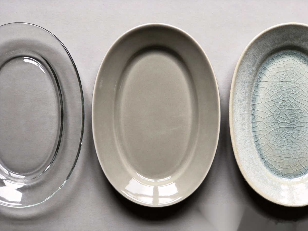 Ceramic Glaze Types and Safety Standards: A Complete Guide for B2B Buyers 1 ceramic glaze types comparison showing glossy matte and reactive finishes