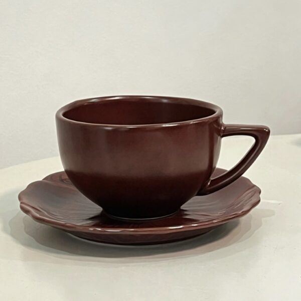 Wholesale artisan ceramic cappuccino cup and saucer set for cafés and retailers
