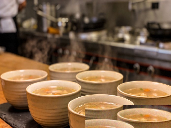 Ceramic Soup Bowls for Restaurants: Size & Thermal Guide 4 ceramic soup bowls for restaurants displayed on slate countertop in professional kitchen