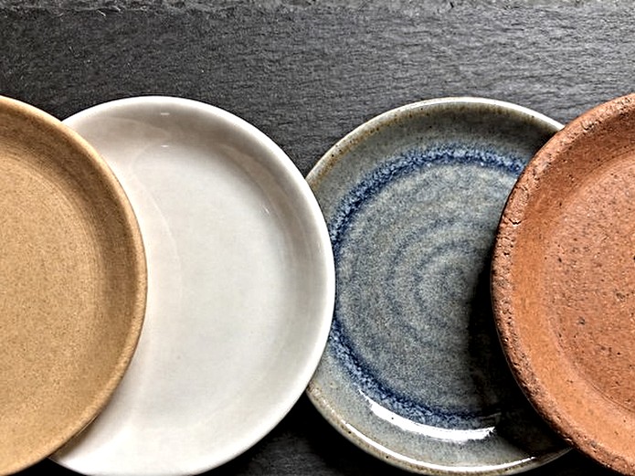stoneware vs porcelain vs reactive glaze ceramic samples for plant-based restaurant tableware material comparison