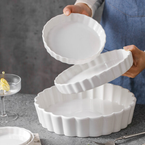 Ceramic tart pan with scalloped edges