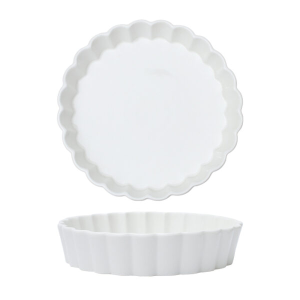 Round ceramic baking dish for tarts