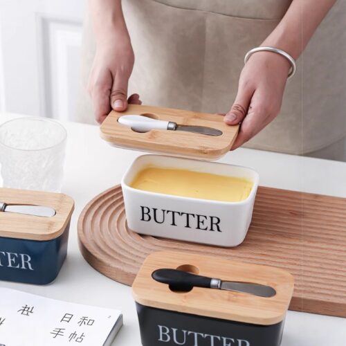 Ceramic butter dish with knife