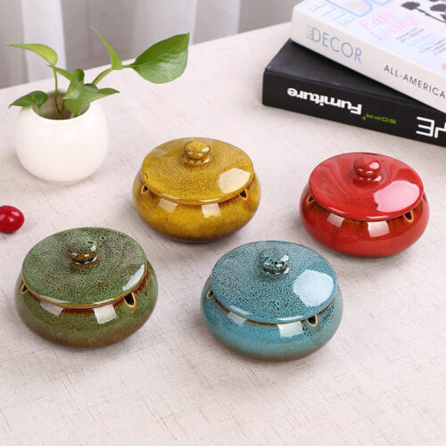 Ceramic ashtray with lid for indoor and outdoor use