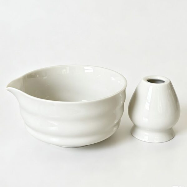 matcha-bowl-with-whisk-holder-set Spouted ceramic matcha bowl with matching whisk holder set