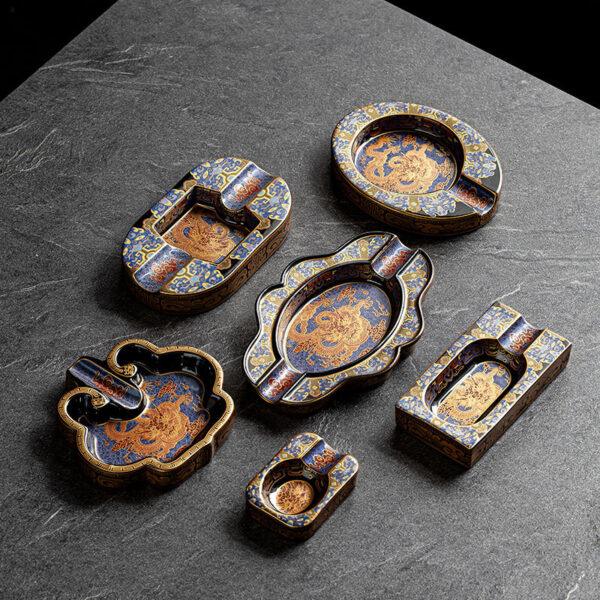 Premium ceramic cigar ashtray for tabletop use