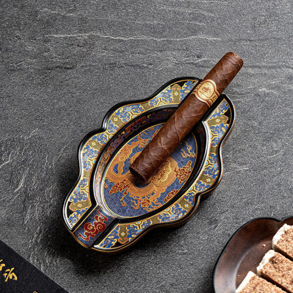Ceramic ashtray for cigar lounges